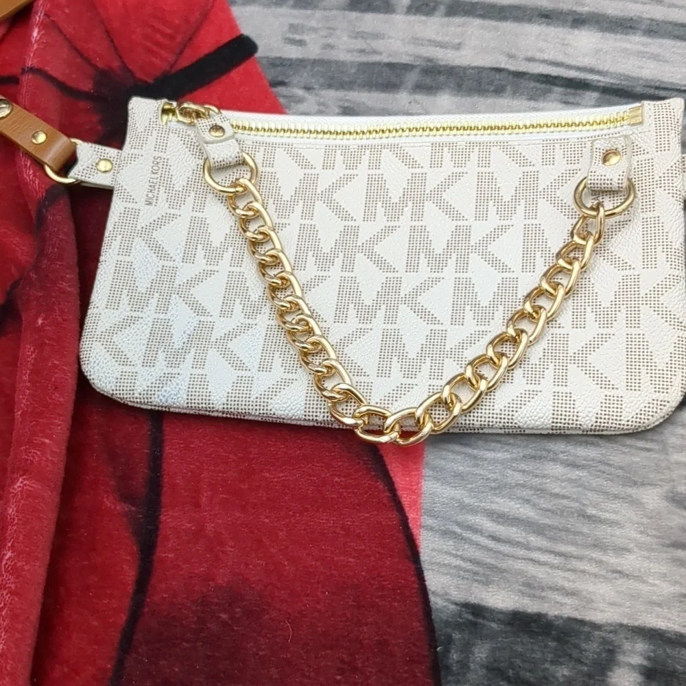 Michael kors belt bag